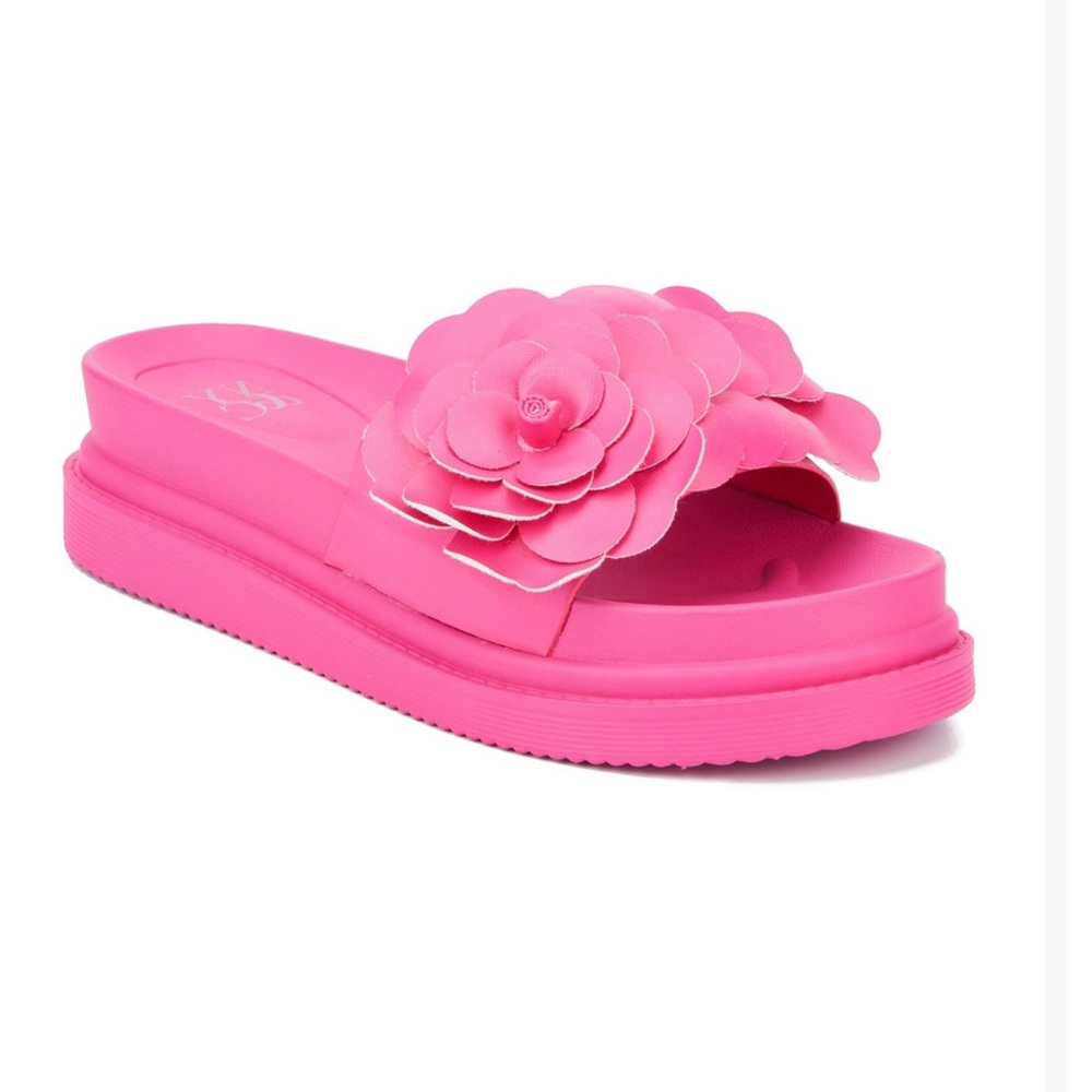 New York & Company -Camellia Flower Women’s Sandals